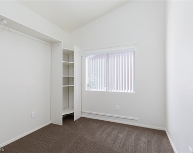 7900 White Grass Avenue - Photo Thumbnail 18