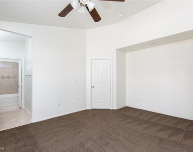 7900 White Grass Avenue - Photo Thumbnail 21