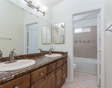 7900 White Grass Avenue - Photo Thumbnail 22
