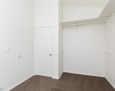 7900 White Grass Avenue - Photo Thumbnail 19