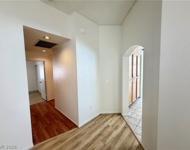 4500 Cielo Lane - Photo Thumbnail 10