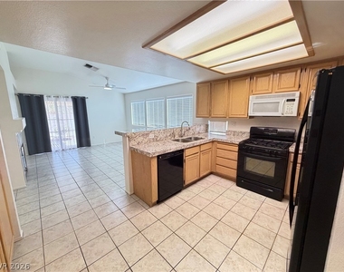 4500 Cielo Lane - Photo Thumbnail 11