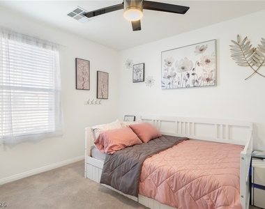 4017 Celebration Cove Street - Photo Thumbnail 35