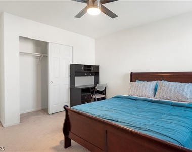 4017 Celebration Cove Street - Photo Thumbnail 34
