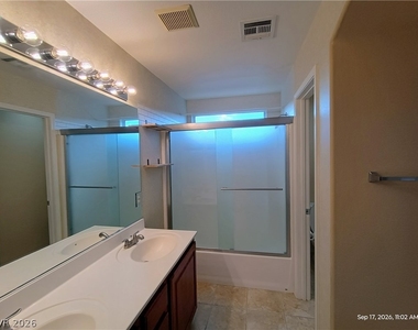 6783 Powell Ridge Court - Photo Thumbnail 12