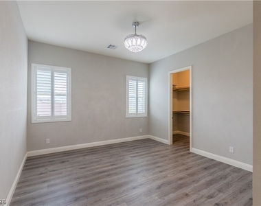 5838 Exbury Gardens - Photo Thumbnail 12