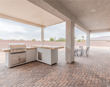 5838 Exbury Gardens - Photo Thumbnail 35