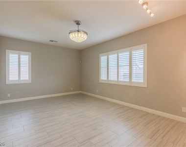 5838 Exbury Gardens - Photo Thumbnail 23