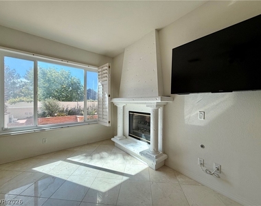 8729 Carlitas Joy Court - Photo Thumbnail 12