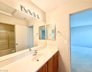 7109 Mercurio Avenue - Photo Thumbnail 14