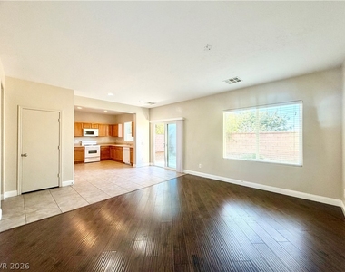 7109 Mercurio Avenue - Photo Thumbnail 5