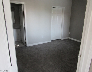 9470 Peace Way - Photo Thumbnail 4