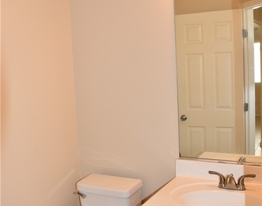 8217 Amphora Street - Photo Thumbnail 9