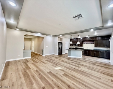 6138 Fielding Hills Road - Photo Thumbnail 3