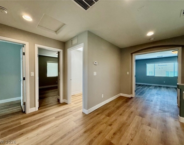 6138 Fielding Hills Road - Photo Thumbnail 9