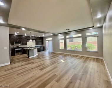 6138 Fielding Hills Road - Photo Thumbnail 2