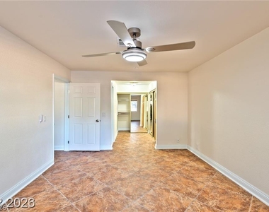 3151 Soaring Gulls Drive - Photo Thumbnail 6