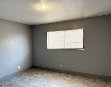 4160 Gannet Circle - Photo Thumbnail 10