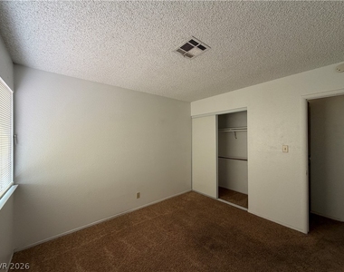 5252 Cartaro Drive - Photo Thumbnail 31