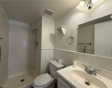 5252 Cartaro Drive - Photo Thumbnail 16