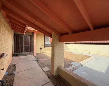 5252 Cartaro Drive - Photo Thumbnail 1