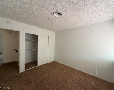 5252 Cartaro Drive - Photo Thumbnail 33