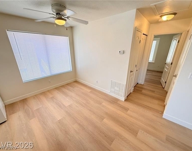 7200 Pirates Cove - Photo Thumbnail 4