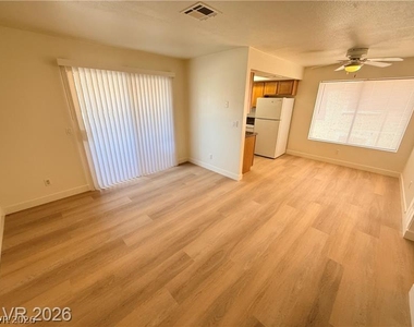 7200 Pirates Cove - Photo Thumbnail 1