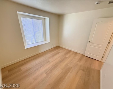 7200 Pirates Cove - Photo Thumbnail 11