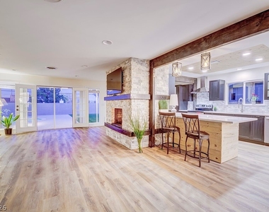 1905 S 16th Street - Photo Thumbnail 14