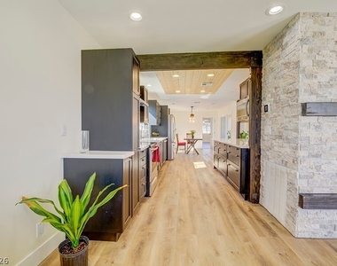 1905 S 16th Street - Photo Thumbnail 19
