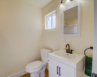 1905 S 16th Street - Photo Thumbnail 6