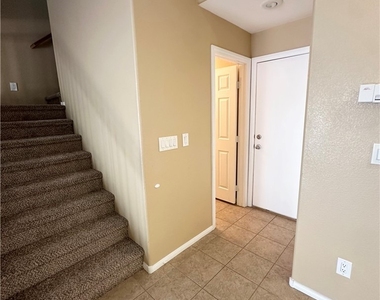 9280 Sunny Oven Court - Photo Thumbnail 3