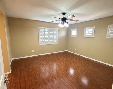 9280 Sunny Oven Court - Photo Thumbnail 9