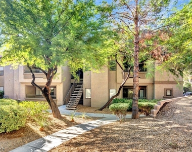 8250 N Grand Canyon Drive - Photo Thumbnail 2