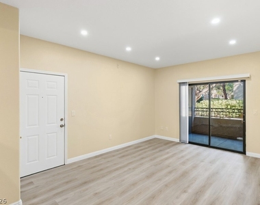 8250 N Grand Canyon Drive - Photo Thumbnail 5