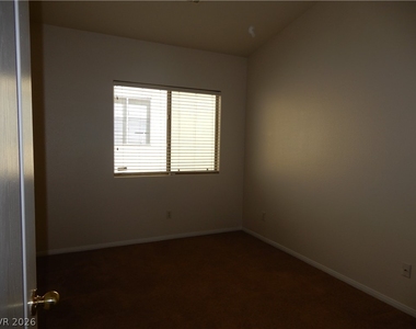 6532 Point Break Street - Photo Thumbnail 14