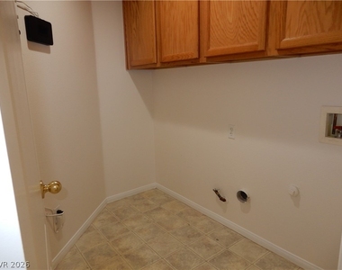 6532 Point Break Street - Photo Thumbnail 20