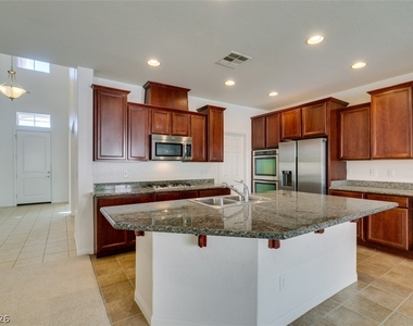 12056 La Palmera Avenue - Photo Thumbnail 36