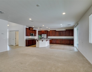 12056 La Palmera Avenue - Photo Thumbnail 25