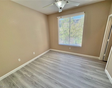 4400 S Jones Boulevard - Photo Thumbnail 16