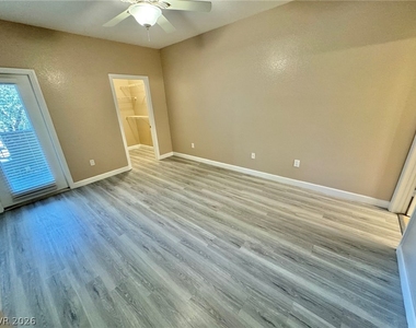 4400 S Jones Boulevard - Photo Thumbnail 8
