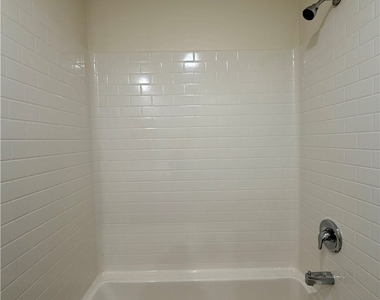 10051 Indigo Cliffs Street - Photo Thumbnail 21