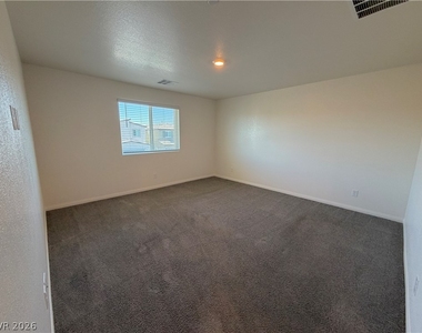 10051 Indigo Cliffs Street - Photo Thumbnail 29