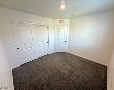 10051 Indigo Cliffs Street - Photo Thumbnail 23