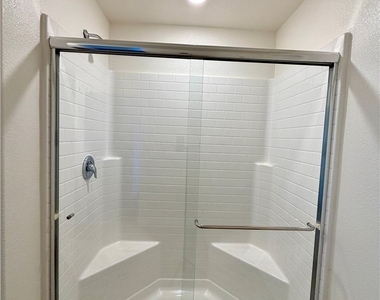10051 Indigo Cliffs Street - Photo Thumbnail 33