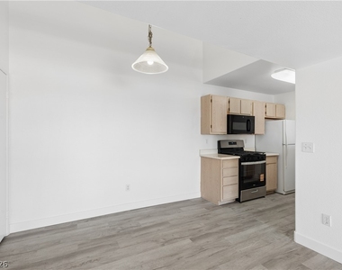 7885 W Flamingo Road - Photo Thumbnail 7