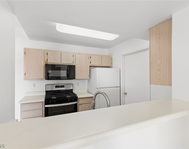 7885 W Flamingo Road - Photo Thumbnail 9