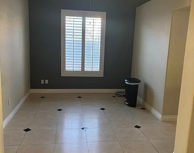 518 Dawn Cove Drive - Photo Thumbnail 8