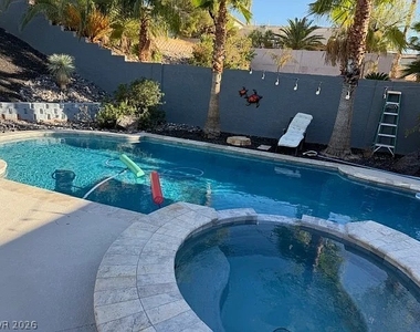 518 Dawn Cove Drive - Photo Thumbnail 13